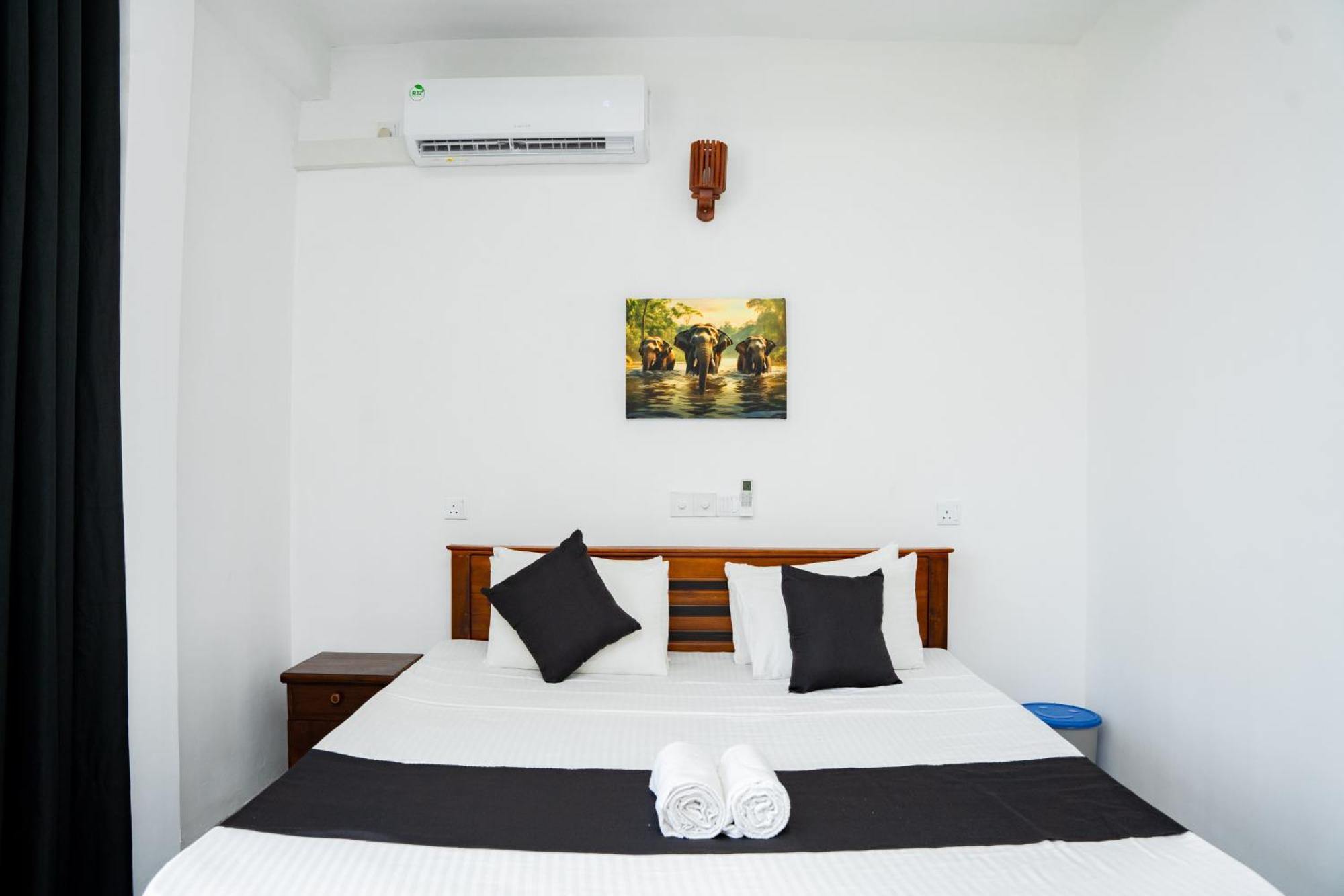 Regal Heights Hotel Weligama Exterior foto